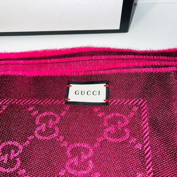 GG jacquard pattern knitted scarf - Picture 2 of 4